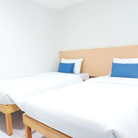 Airobedz Mckinley - Near Sm Aura Hotel Manila Ngoại thất bức ảnh