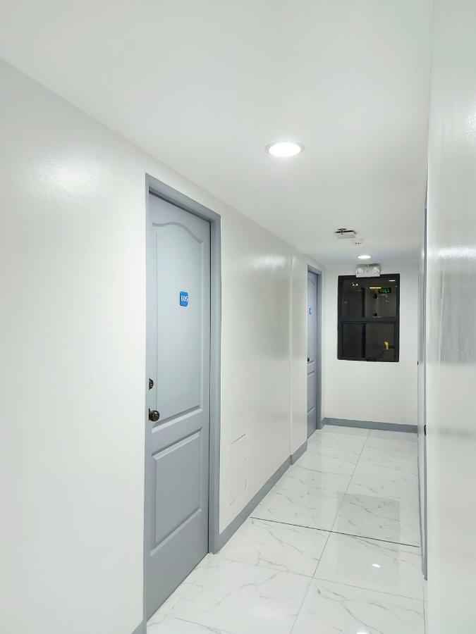 Airobedz Mckinley - Near Sm Aura Hotel Manila Ngoại thất bức ảnh