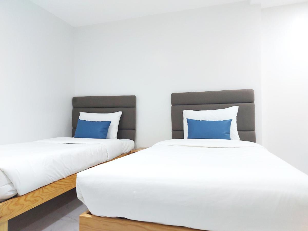 Airobedz Mckinley - Near Sm Aura Hotel Manila Ngoại thất bức ảnh
